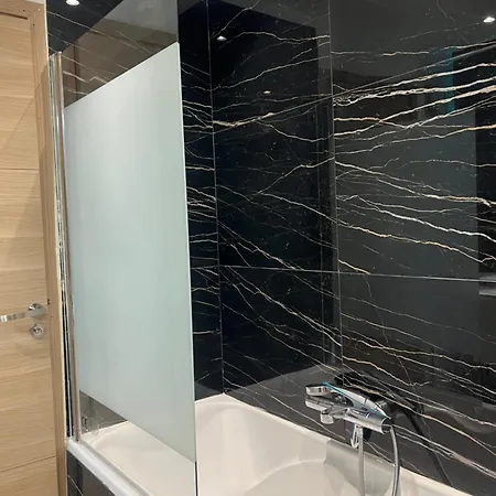Guest house Maison Tour Eiffel Paris Porte De Versailles Issy-les-Moulineaux