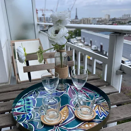 Guest house Maison Tour Eiffel Paris Porte De Versailles Issy-les-Moulineaux