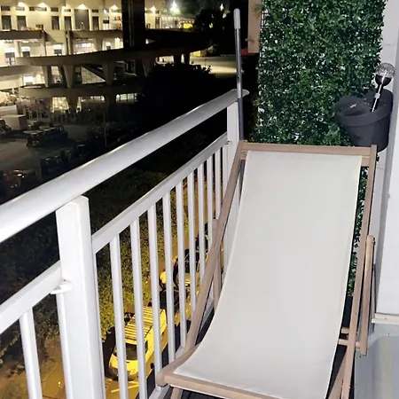 Maison Tour Eiffel Paris Porte De Versailles Guest house